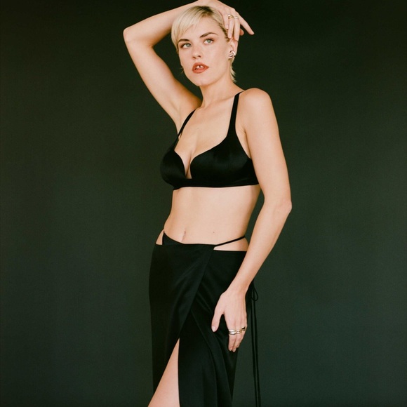 SUBSURFACE TV SET - Picture 2 of 4